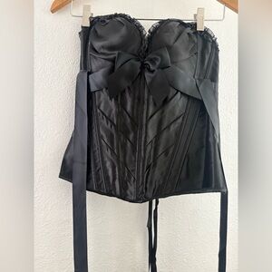 AlivilanFashion black satin corset top sweetheart neckline lace trim bow size XL
